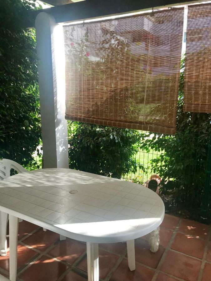 Apartamento Holidays On The Beach ตอร์เรโมลิโนส ภายนอก รูปภาพ