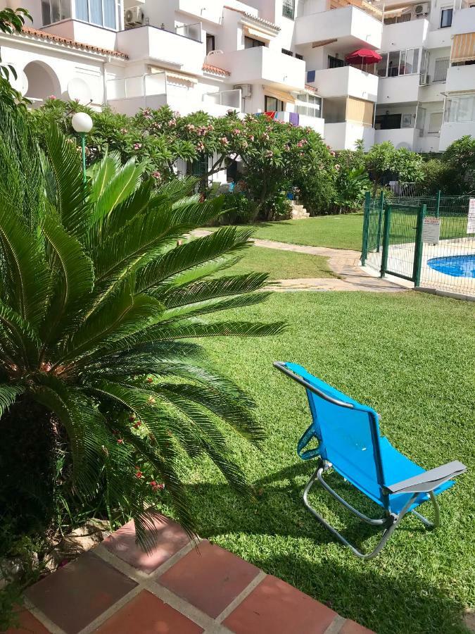 Apartamento Holidays On The Beach ตอร์เรโมลิโนส ภายนอก รูปภาพ